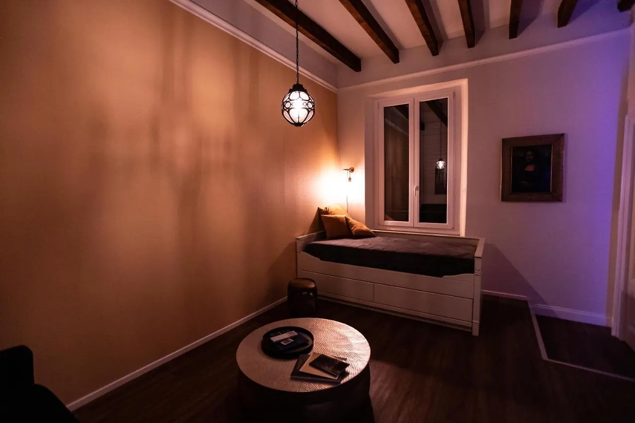 Ticinese Navigli Design Apartment Milán 0*,